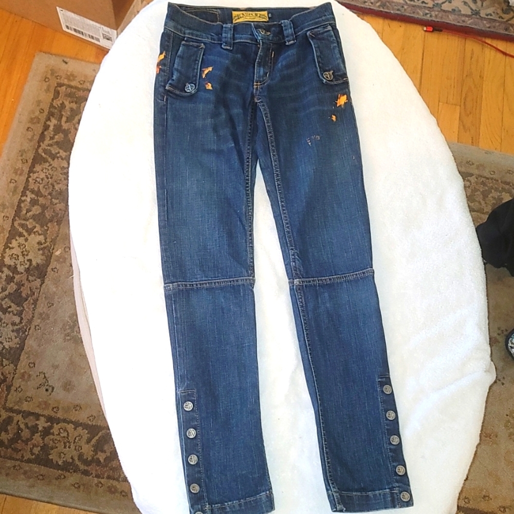 Allen B. Painted Jeans. SIZE 25. Never worn. No tags.